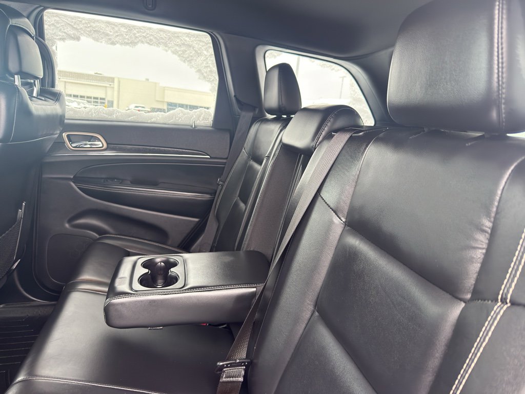 Used 2017 Jeep Grand Cherokee Limited w/ Trailer Tow Group IV image 33