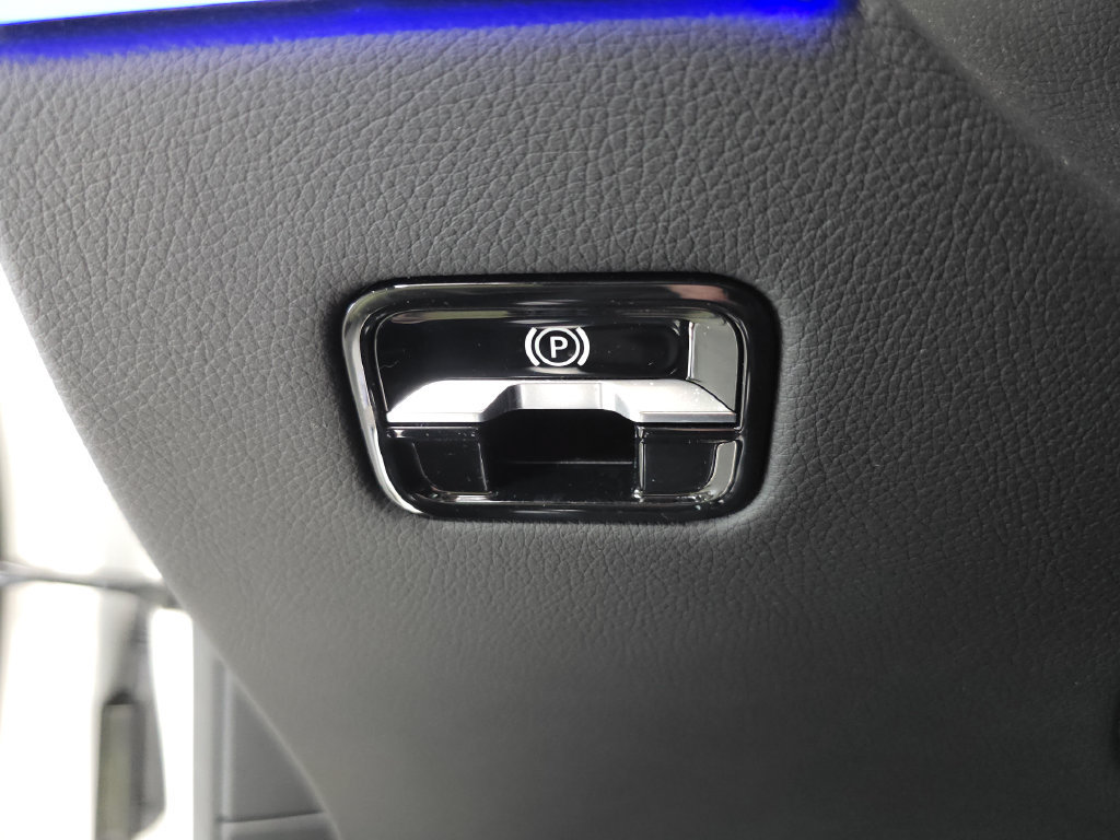 Used 2023 Mercedes-Benz S 580 4MATIC Sedan w/ AMG Line image 10