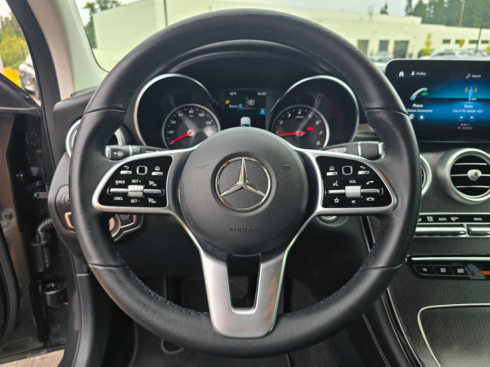 Used 2021 Mercedes-Benz GLC 300 4MATIC image 23