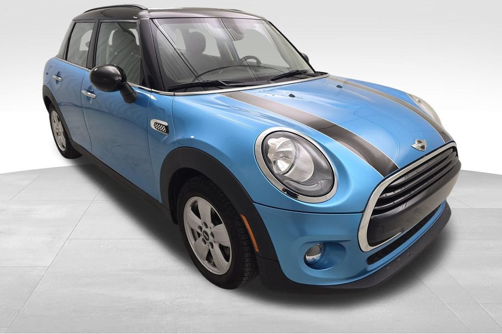 Used 2016 MINI Cooper 4-Door Hardtop FWD image 2