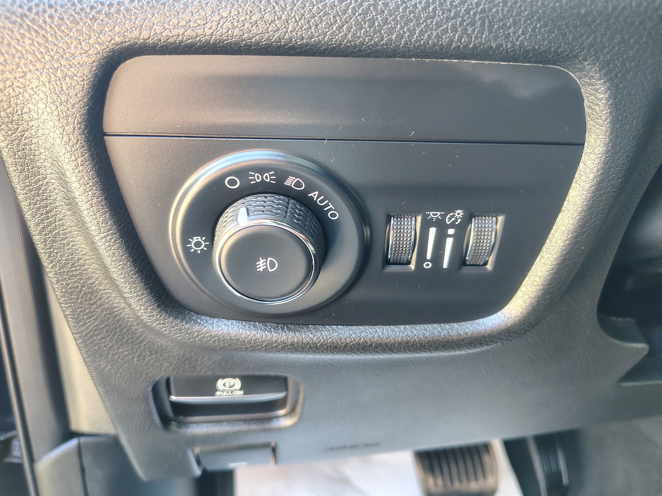 Certified 2024 Jeep Grand Cherokee Limited AWD/4WD image 27