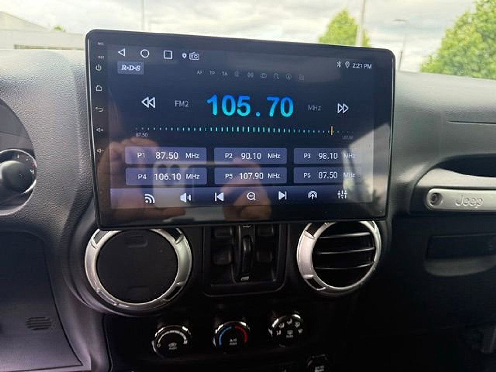 Used 2014 Jeep Wrangler Unlimited Sport AWD/4WD image 11