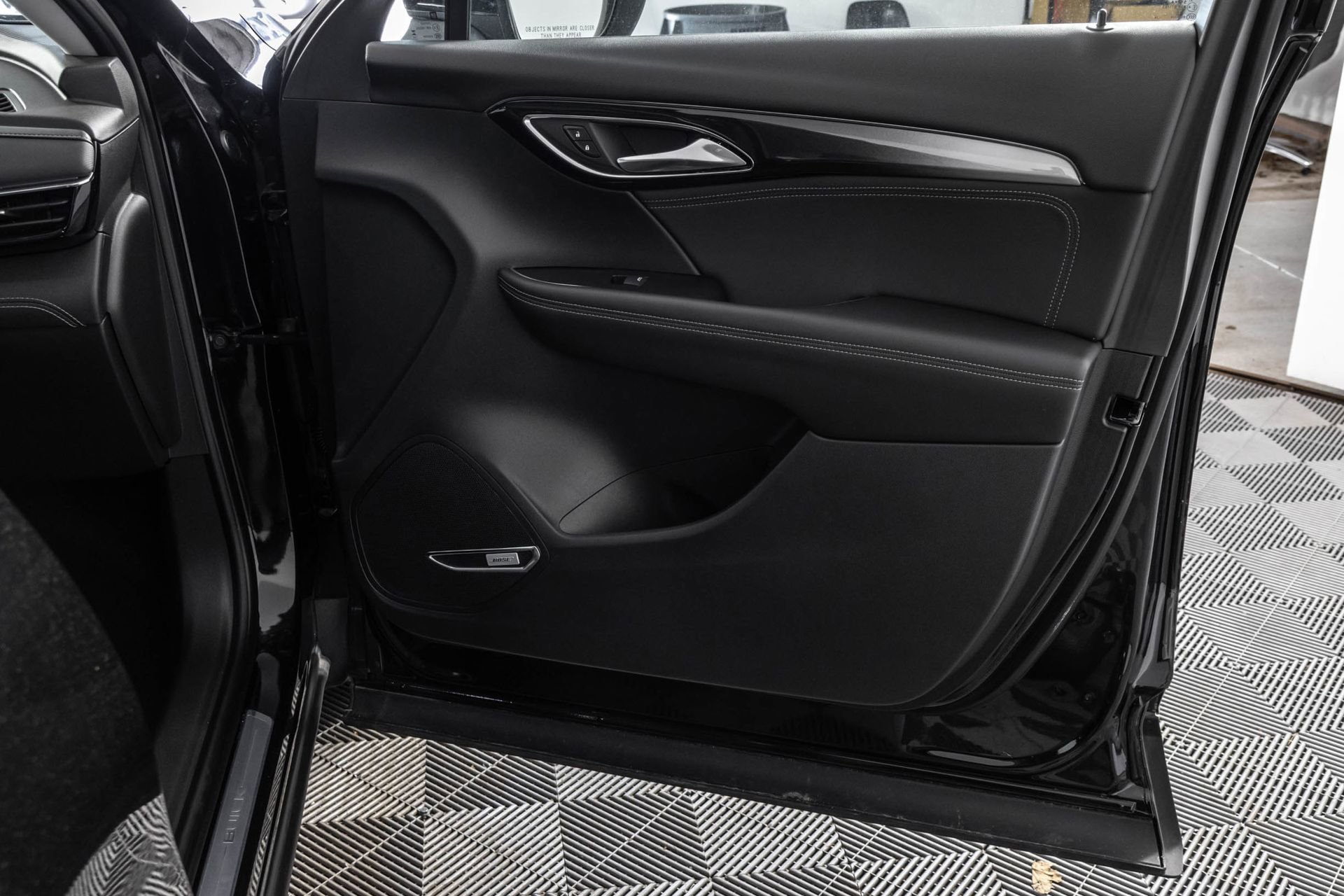 Used 2025 Buick Envision Preferred AWD/4WD image 44