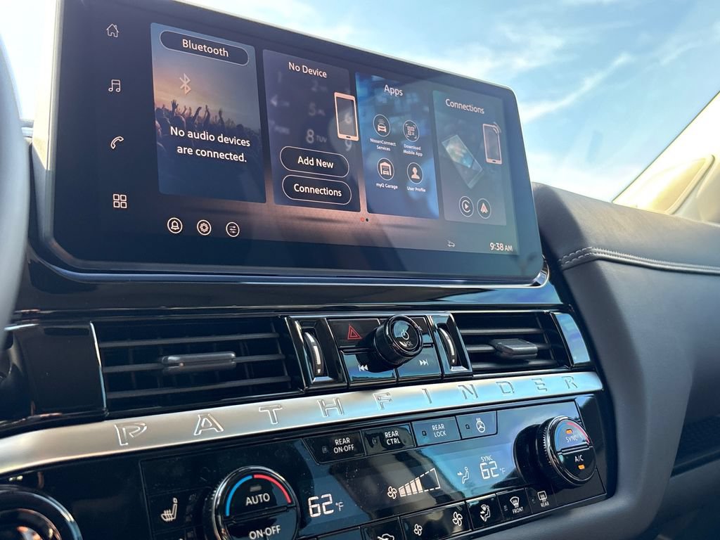 New 2026 Nissan Pathfinder Platinum FWD image 15