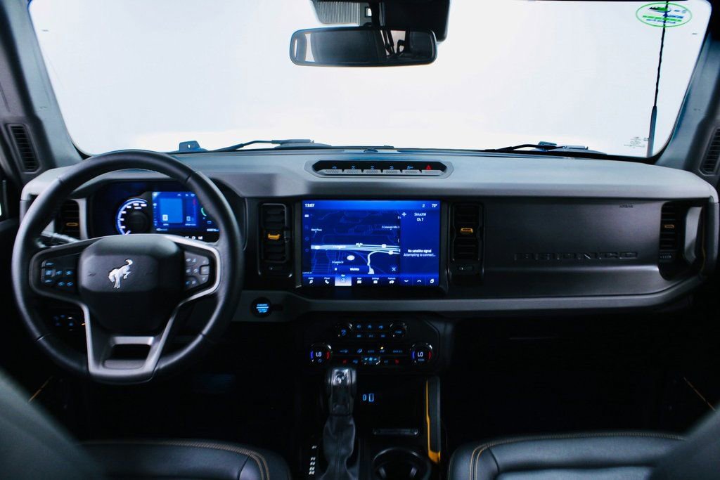 Used 2023 Ford Bronco Badlands image 19