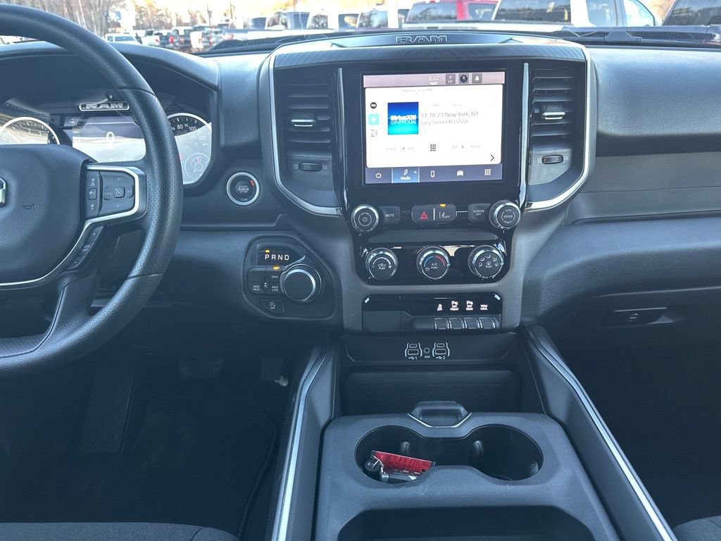New 2026 RAM 1500 Express AWD/4WD image 18