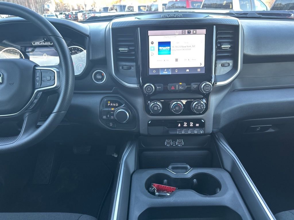 New 2026 RAM 1500 Express AWD/4WD image 18