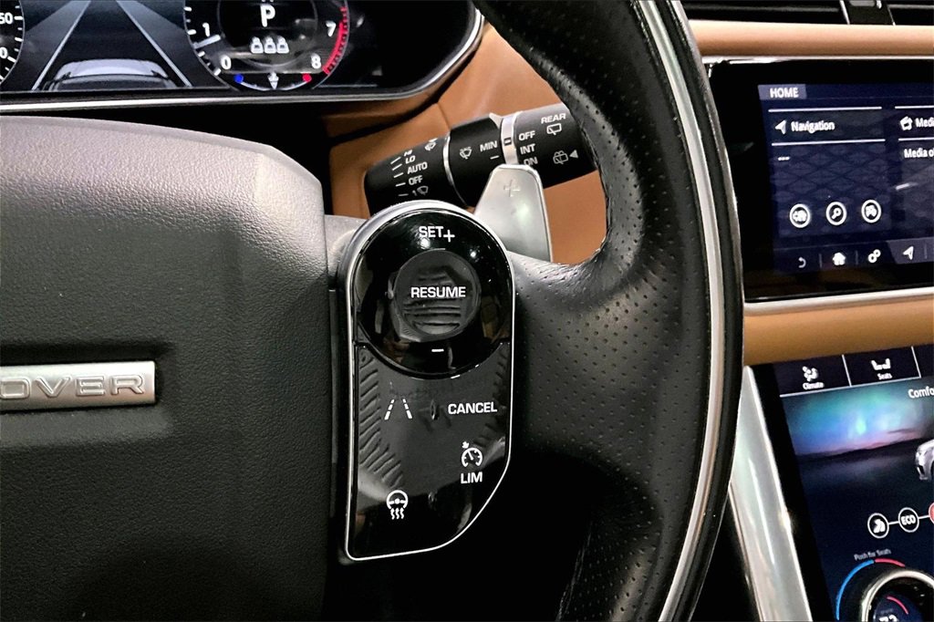 Used 2022 Land Rover Range Rover Sport HSE Dynamic image 12