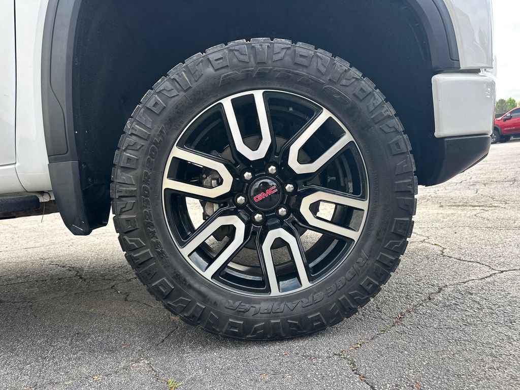 Used 2022 GMC Sierra 1500 AT4 w/ AT4 Preferred Package AWD/4WD image 13