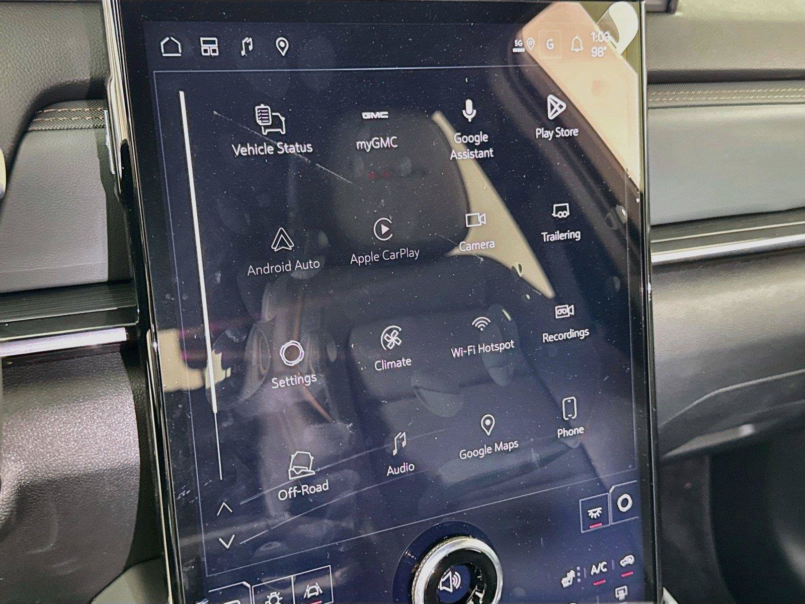 New 2027 GMC Terrain AT4 w/ Technology Package II AWD/4WD image 7