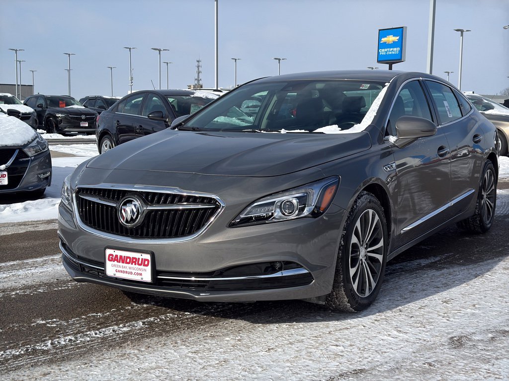 Used 2017 Buick LaCrosse Premium image 2