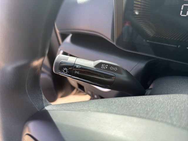 Used 2025 Kia K4 LXS image 20