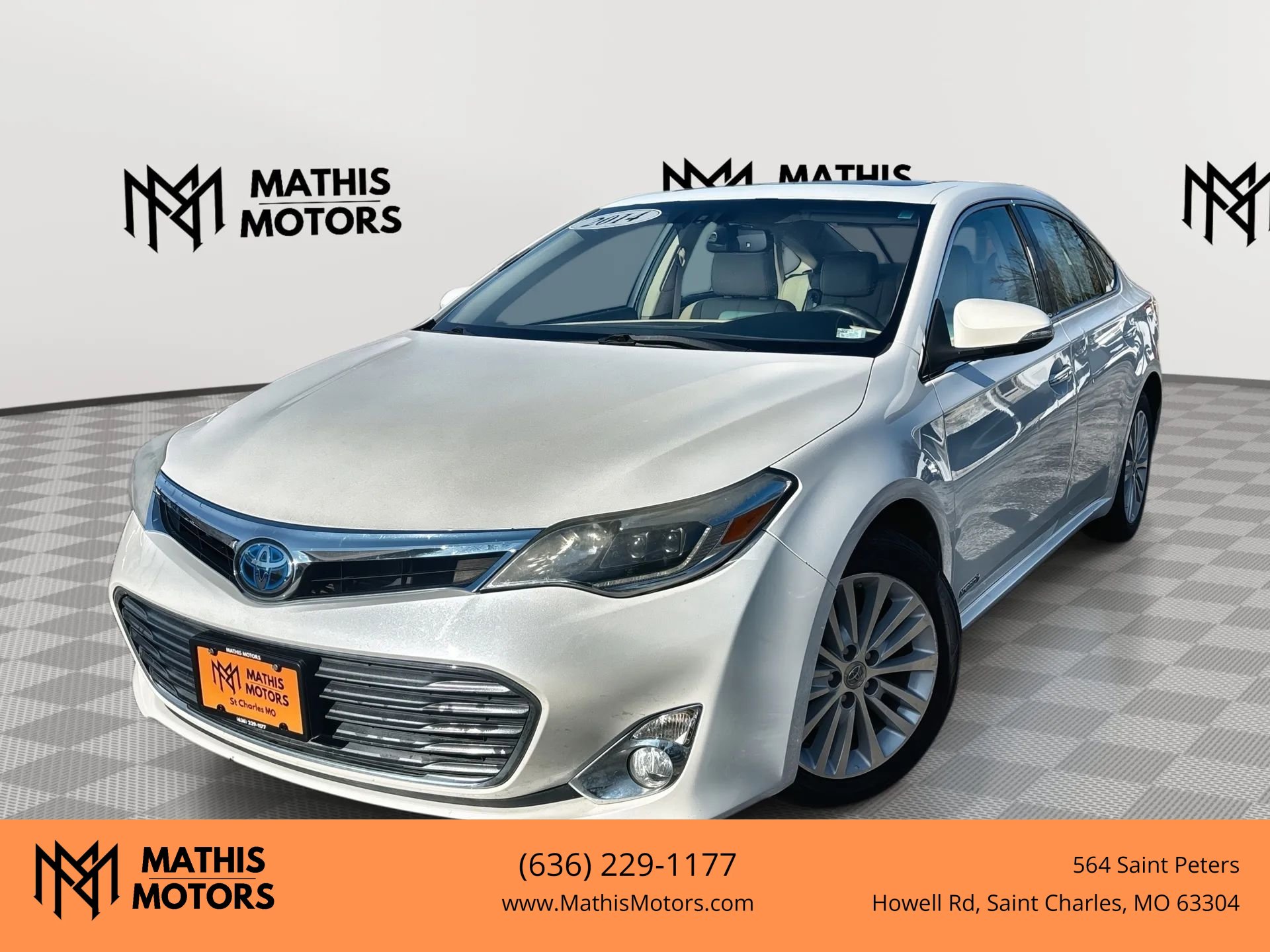 Used 2014 Toyota Avalon Limited w/ Technology Package
