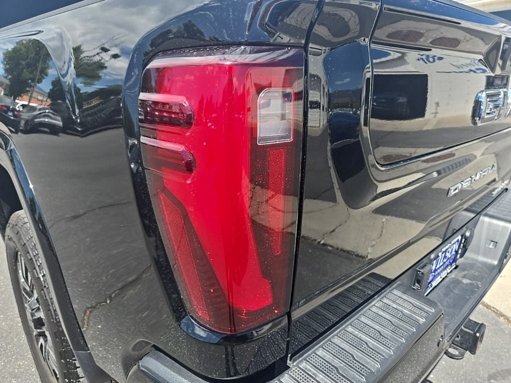 Used 2025 GMC Sierra 3500 Denali Ultimate AWD/4WD image 37