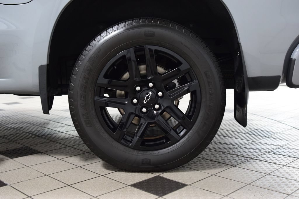 Used 2024 Chevrolet Silverado 1500 Custom w/ LPO, Dark Essentials Package AWD/4WD image 23