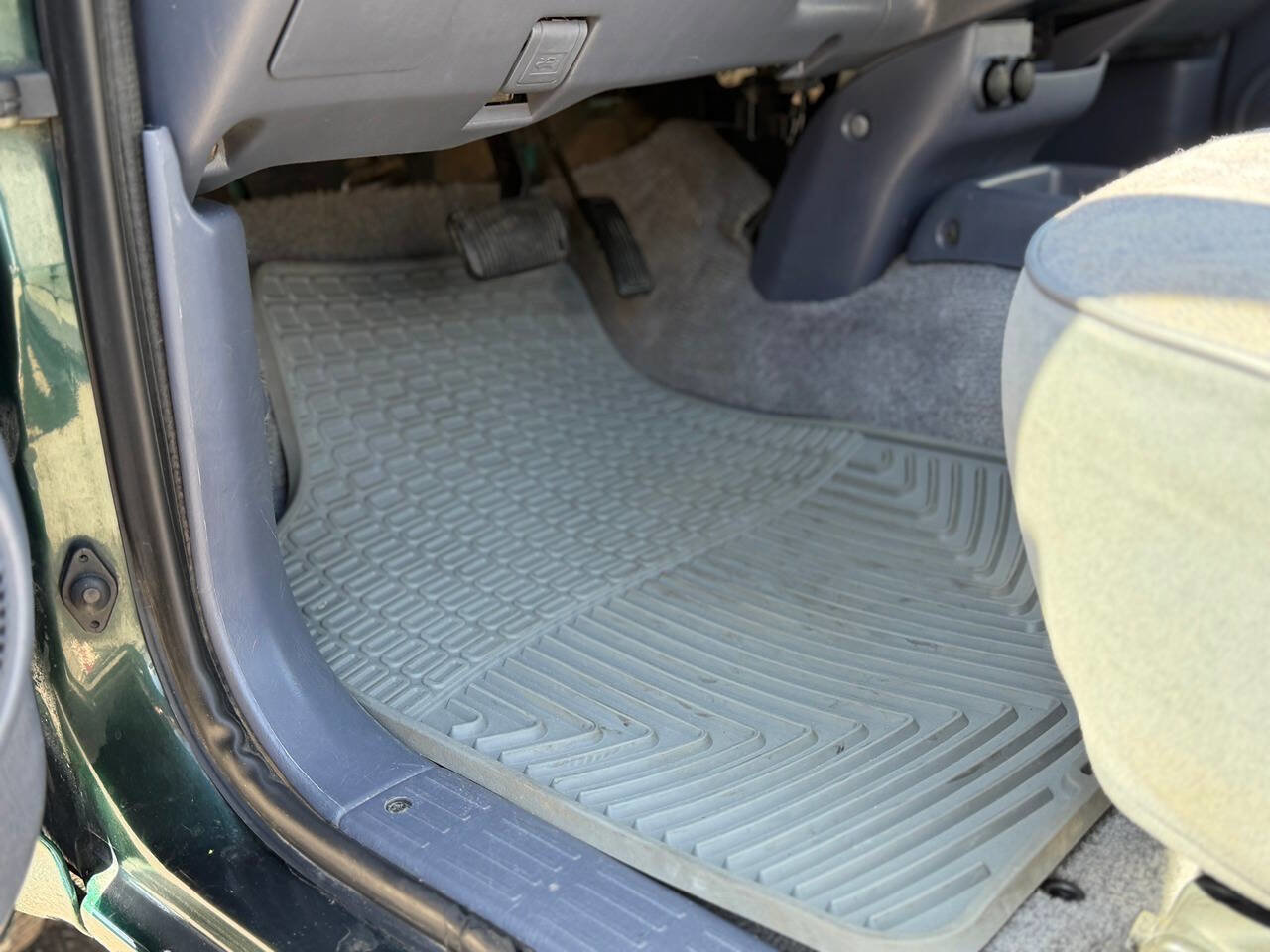 Used 2000 Toyota Tacoma 2WD Regular Cab image 87