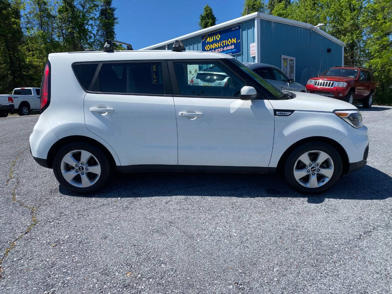 Used 2017 Kia Soul FWD image 5
