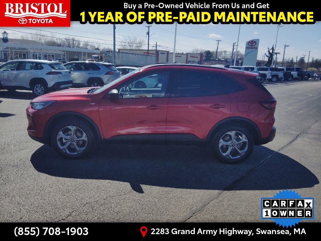 Used 2025 Ford Escape ST-Line AWD/4WD image 4