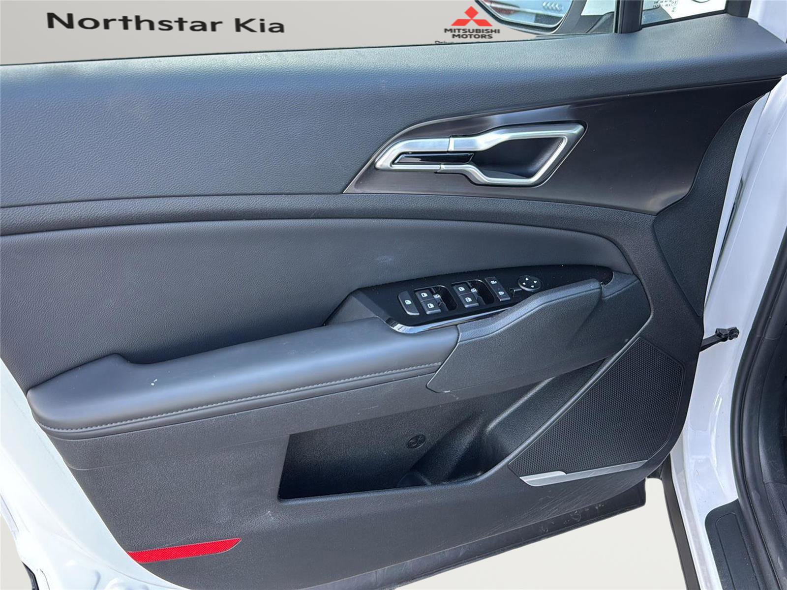 Used 2023 Kia Sportage EX image 10