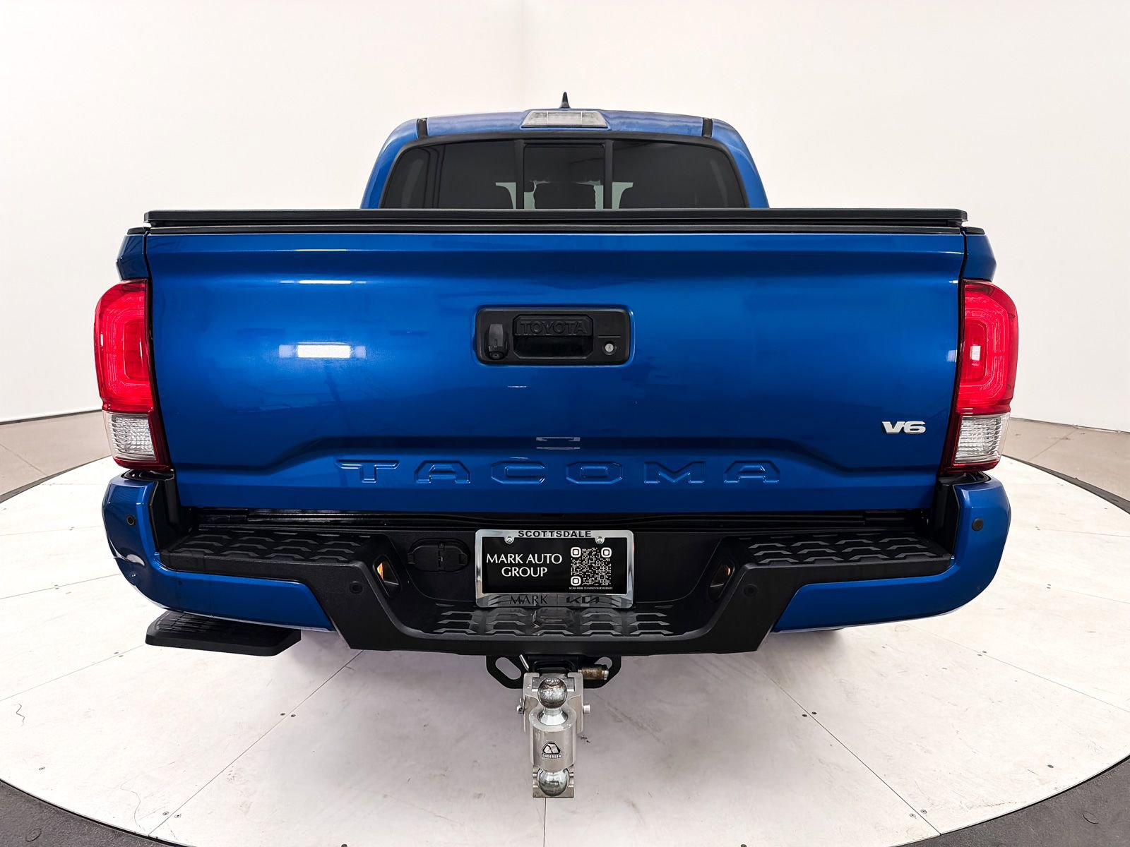 Used 2016 Toyota Tacoma TRD Sport image 13