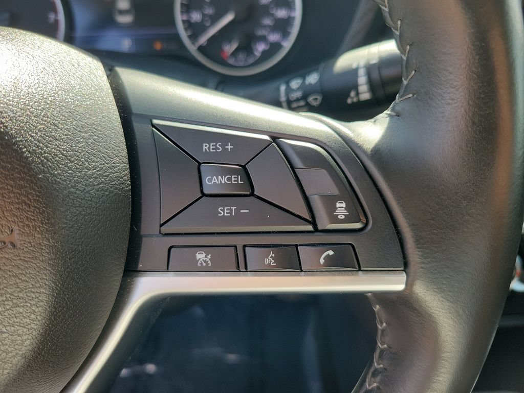 Used 2022 Nissan Sentra SV w/ Lighting Package FWD image 20
