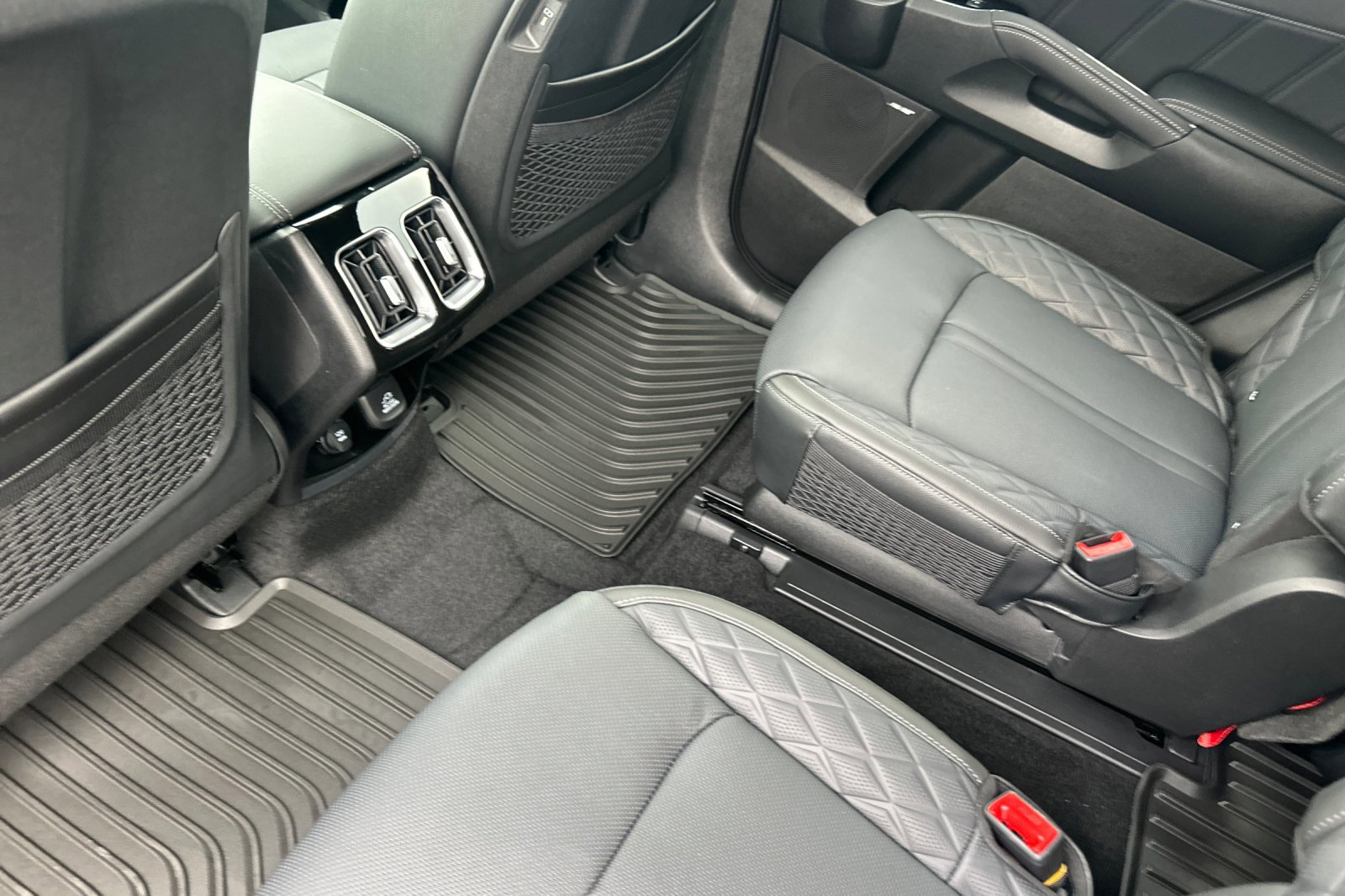 New 2026 Kia Sorento SX Prestige image 13