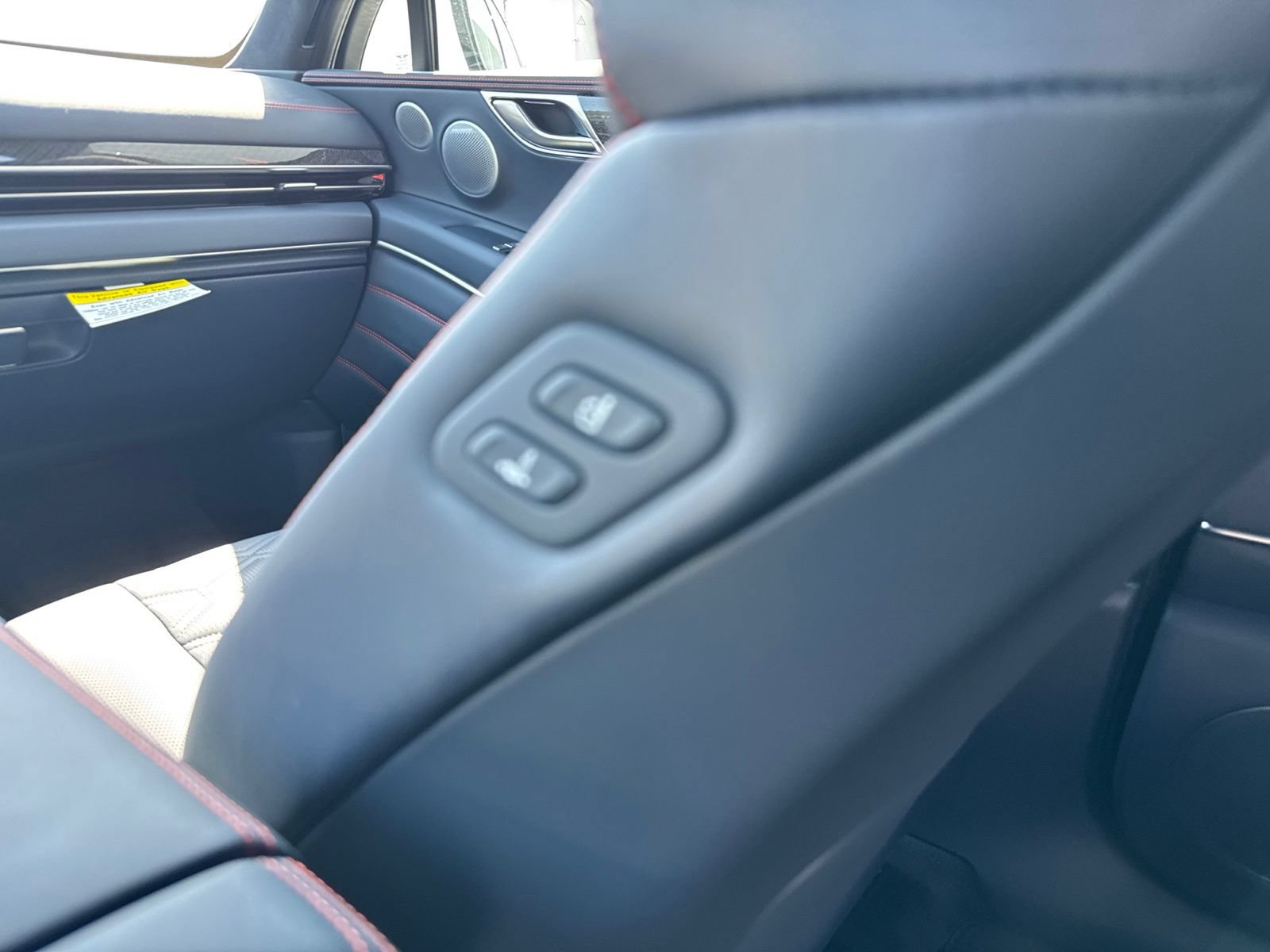 New 2026 Genesis GV80 3.5T e-SC AWD/4WD image 17