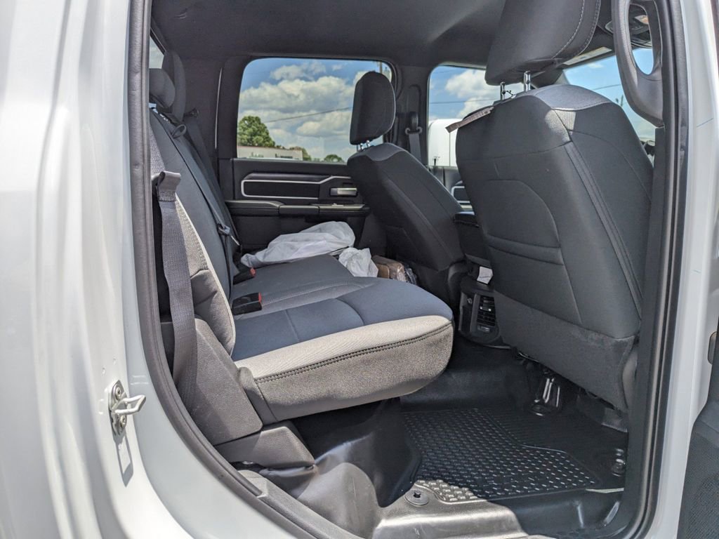 New 2024 RAM 4500 SLT w/ Quick Order Package 2YG SLT image 21
