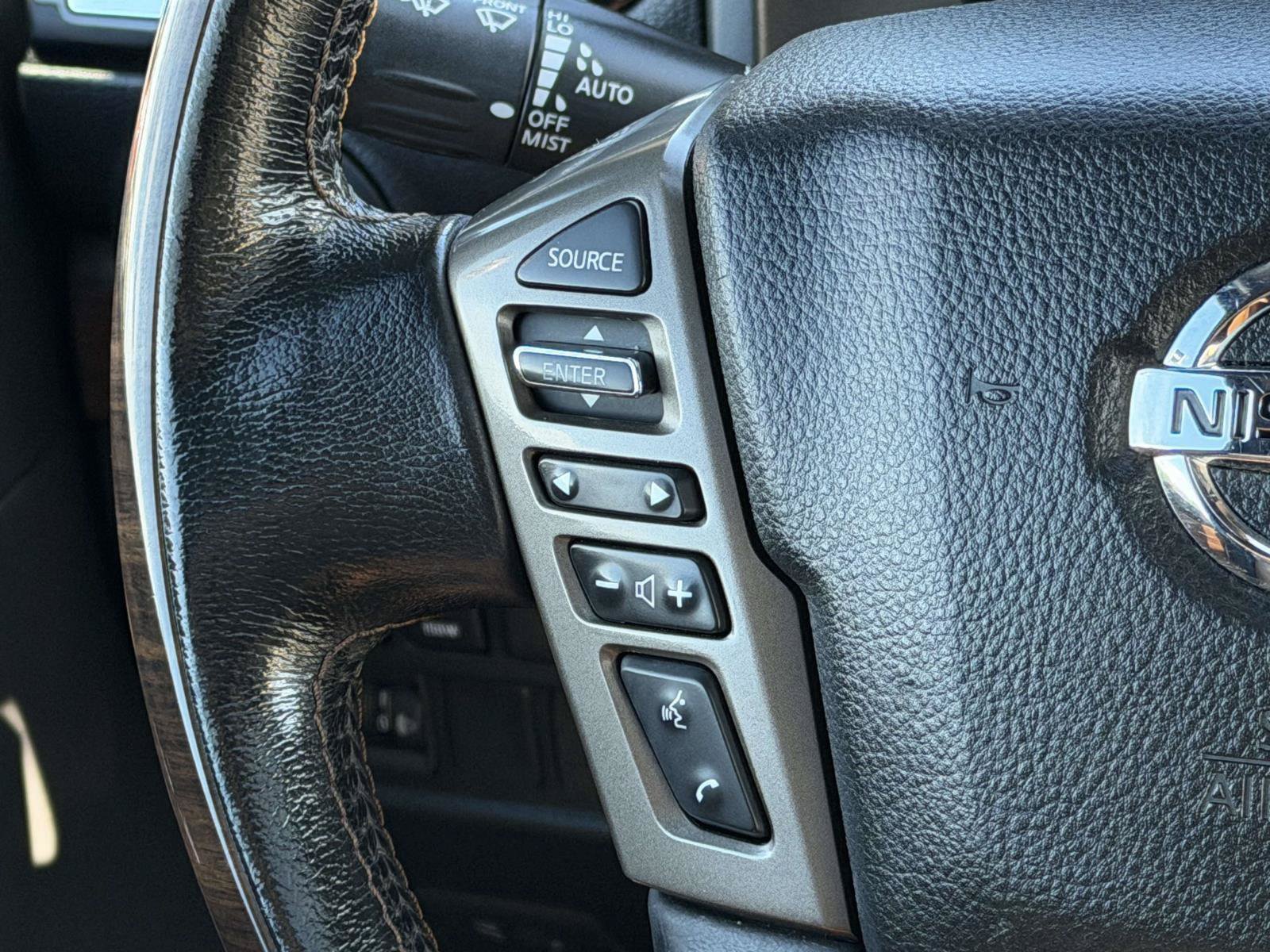 Used 2021 Nissan Titan Platinum Reserve w/ Moonroof Package AWD/4WD image 18