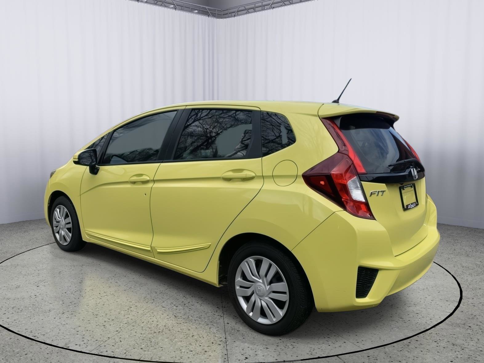 Used 2016 Honda Fit LX image 5