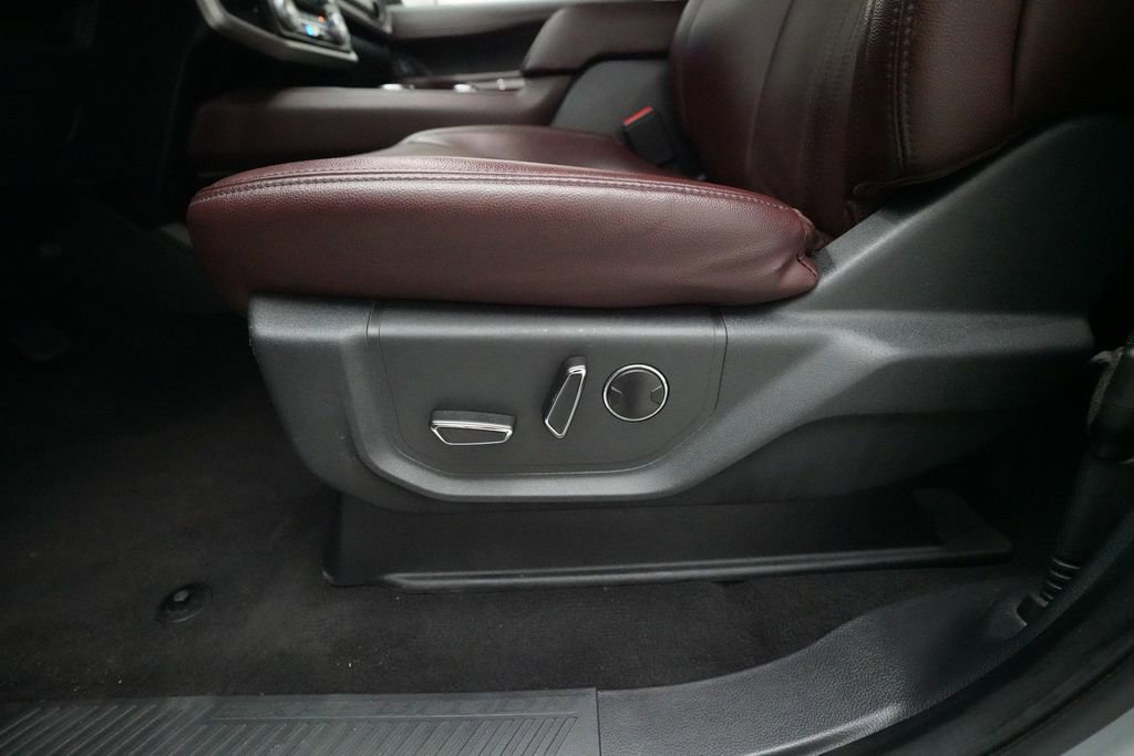 Used 2024 Ford Expedition Limited image 29