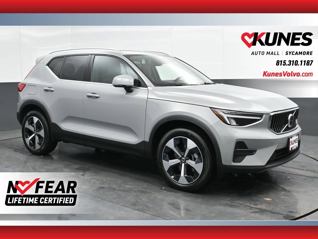 New 2025 Volvo XC40 B5 Core w/ Protection Package Premier