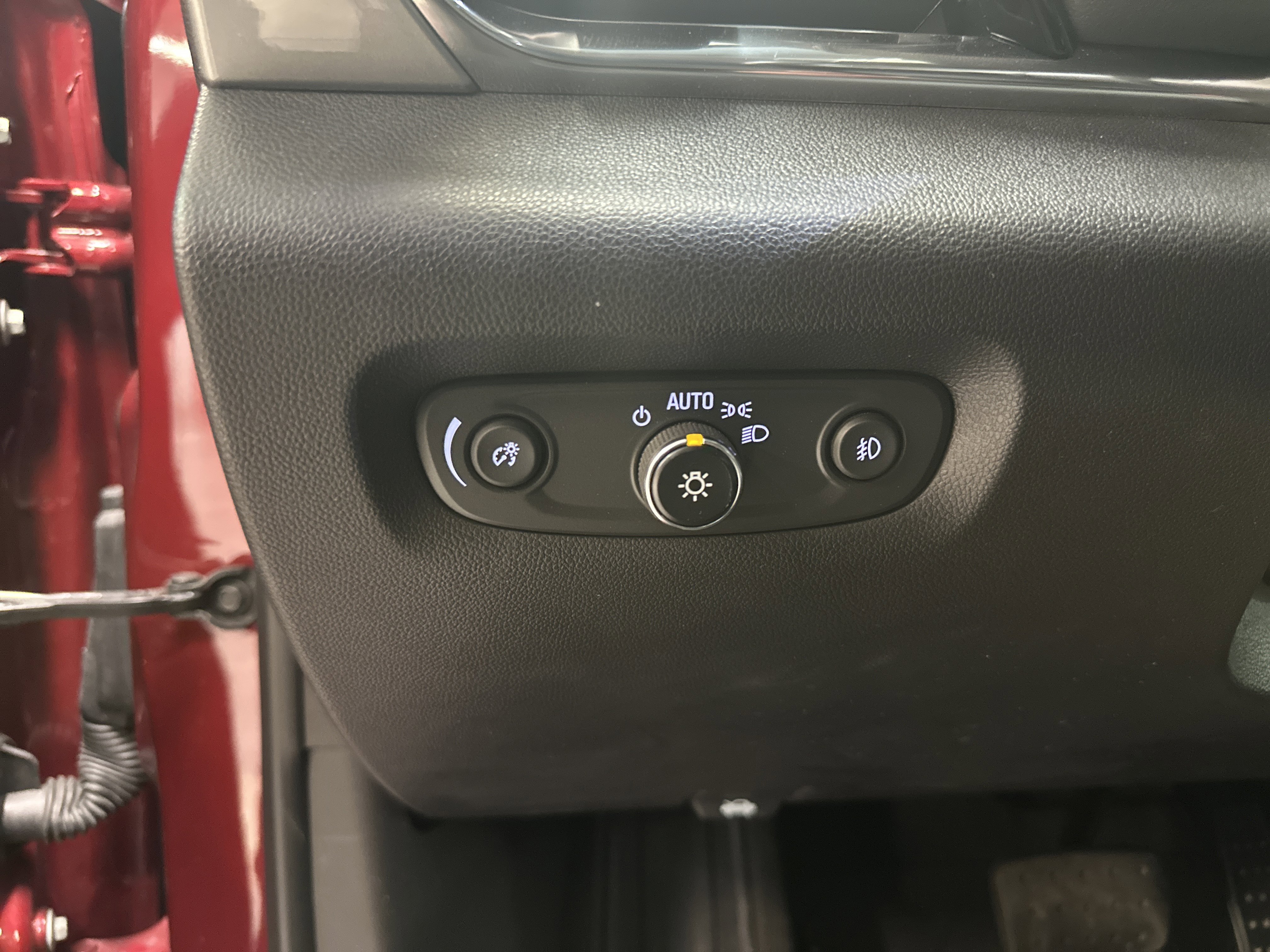 Used 2021 Chevrolet Traverse LT FWD image 18