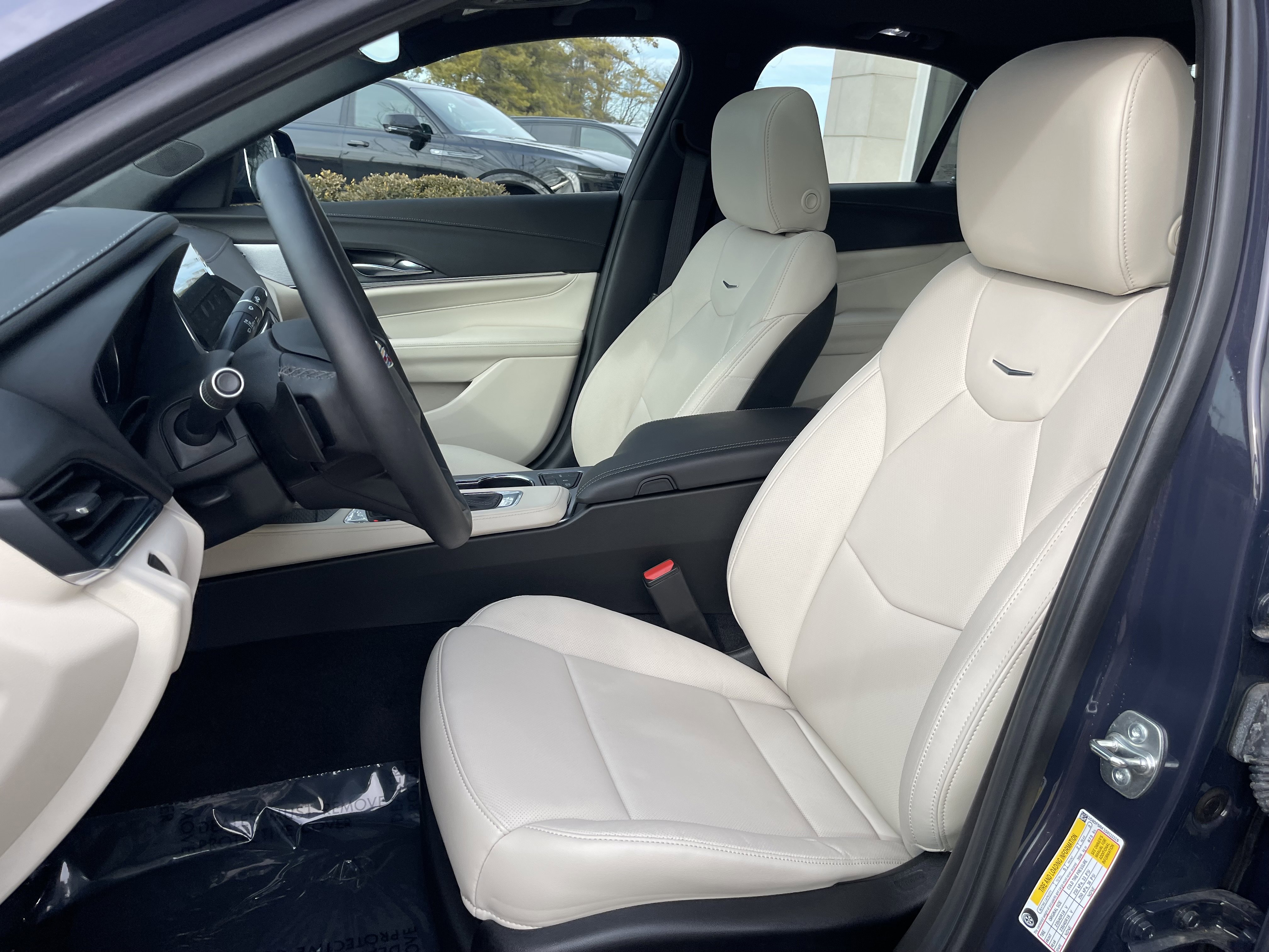 Used 2025 Cadillac CT4 Premium Luxury image 17