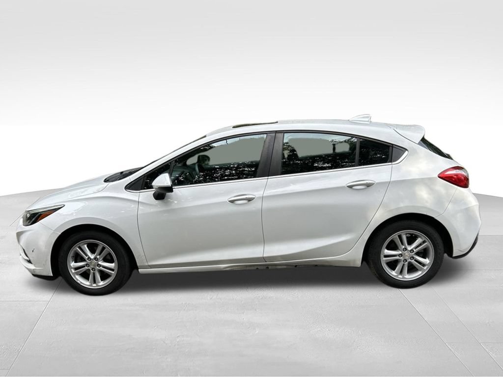 Used 2017 Chevrolet Cruze LT w/ Sun And Sound Package FWD video 2