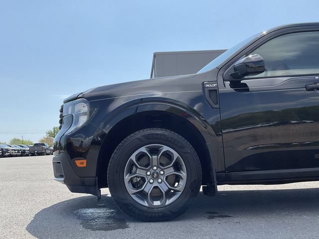 Certified 2025 Ford Maverick XLT w/ XLT Luxury Package AWD/4WD image 11