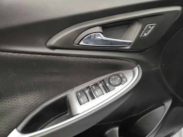 Used 2024 Chevrolet Malibu LS w/ Driver Confidence Package FWD image 20
