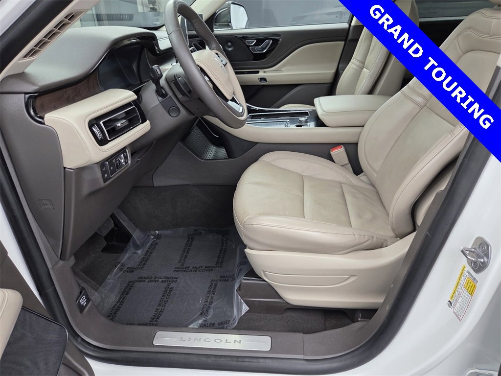 Used 2021 Lincoln Aviator Grand Touring w/ Elements Package Plus image 28