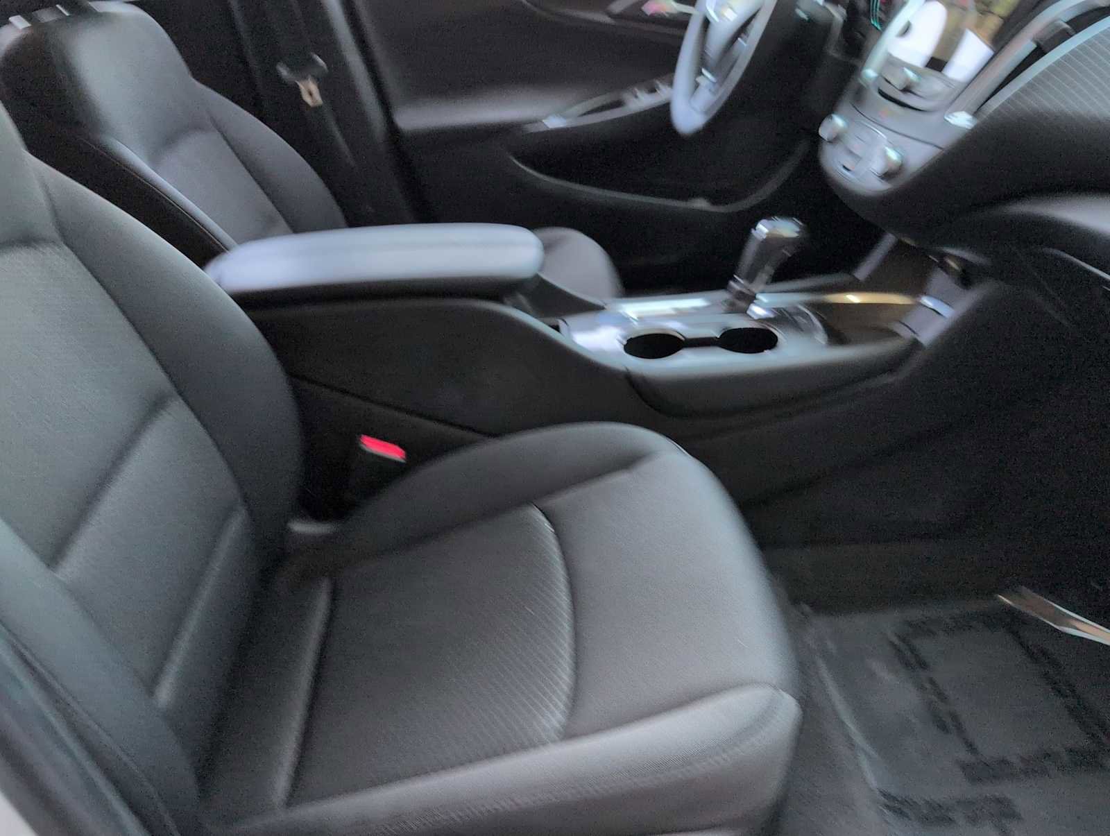 Used 2016 Chevrolet Malibu LT FWD image 21