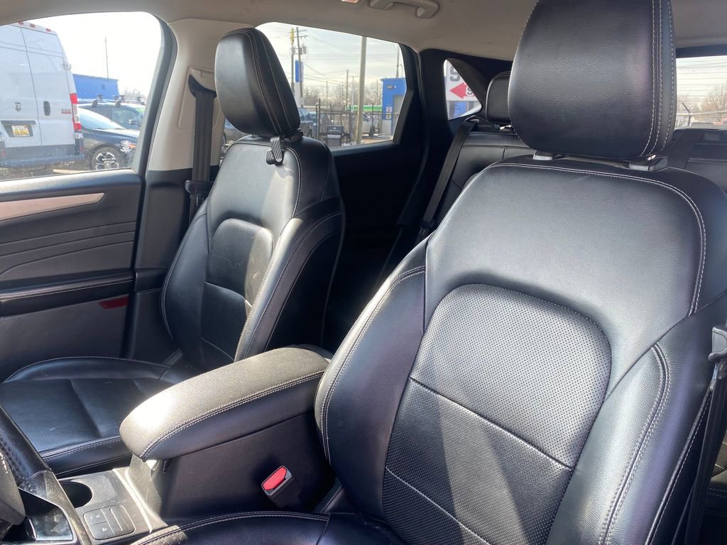 Used 2021 Ford Escape SEL AWD/4WD image 10