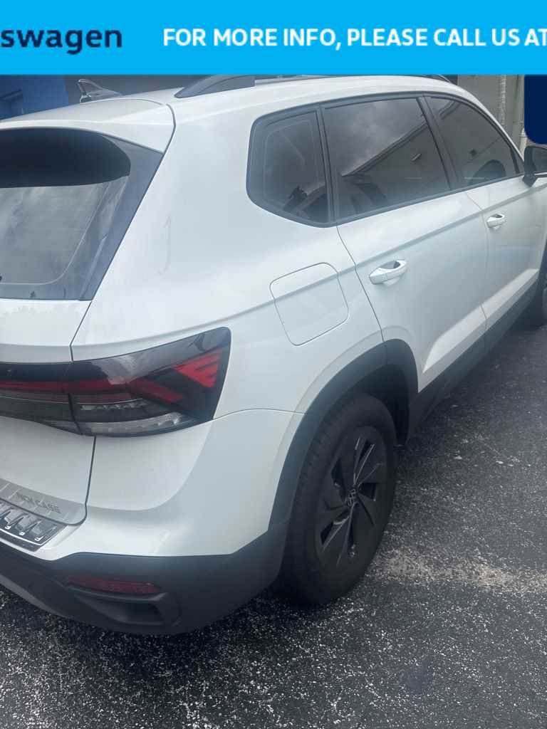 Used 2025 Volkswagen Taos S FWD image 15