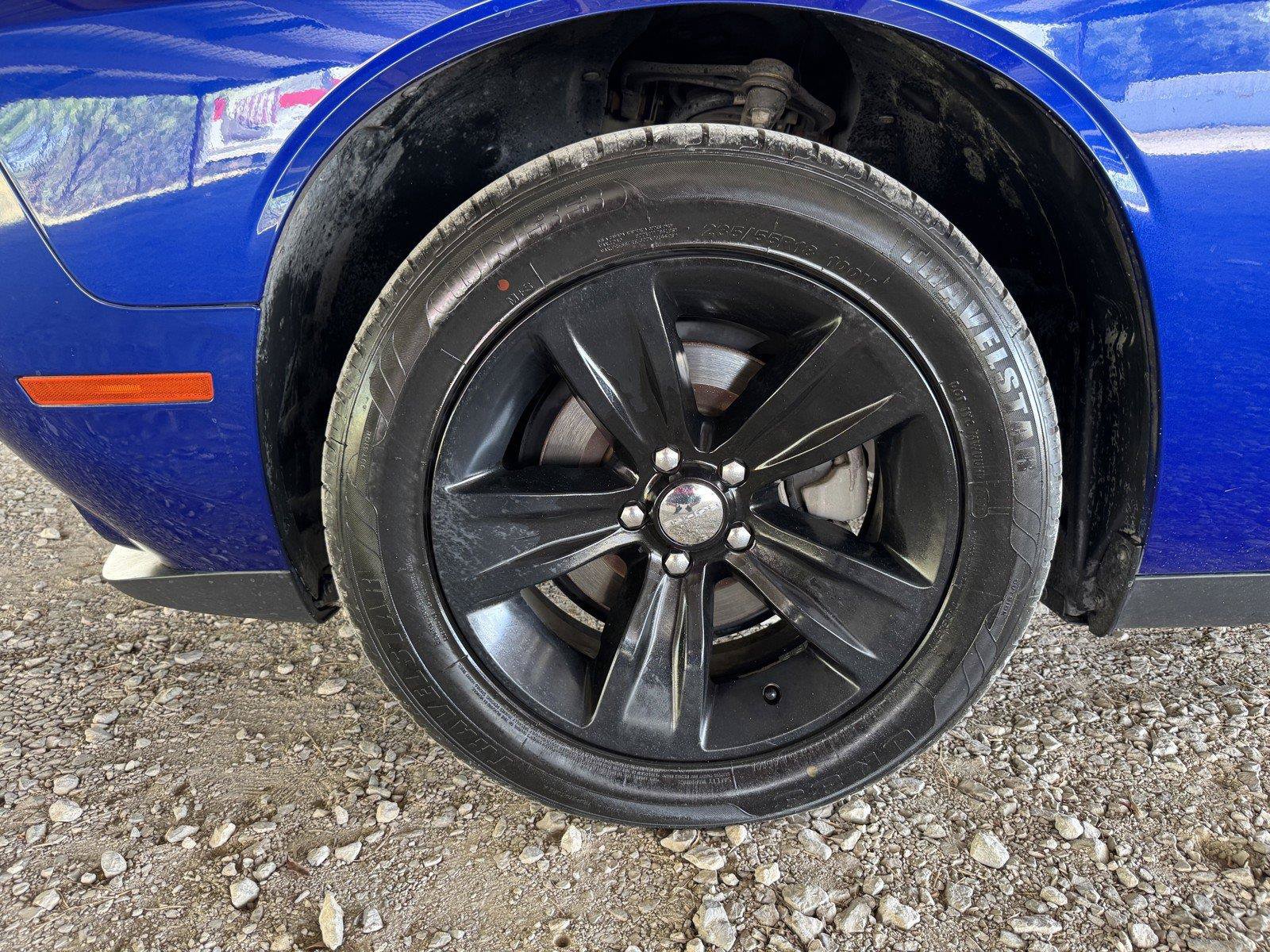 Used 2020 Dodge Challenger SXT RWD image 37