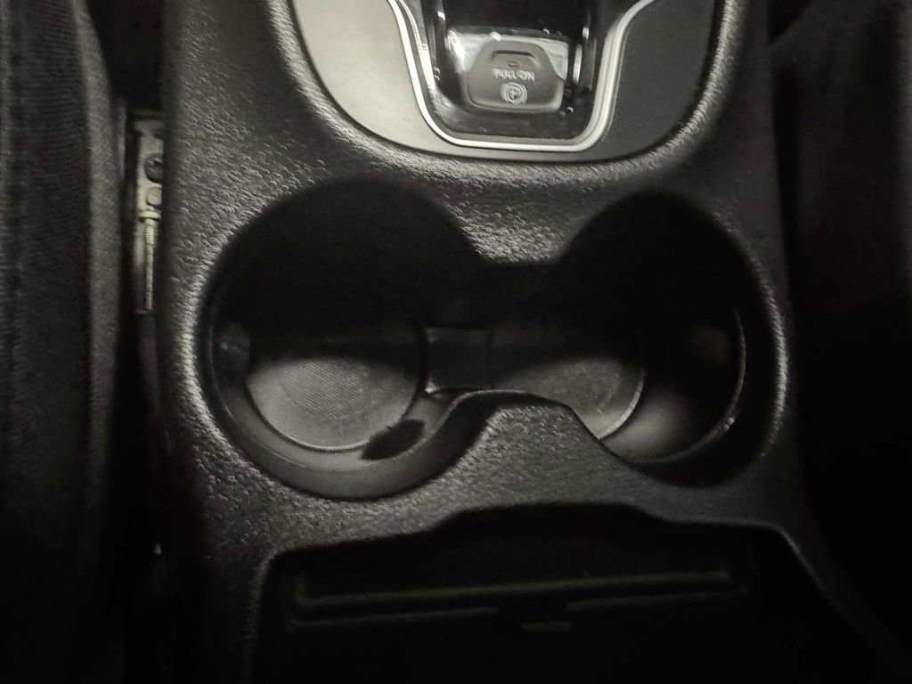 Used 2021 Jeep Cherokee Limited AWD/4WD image 26