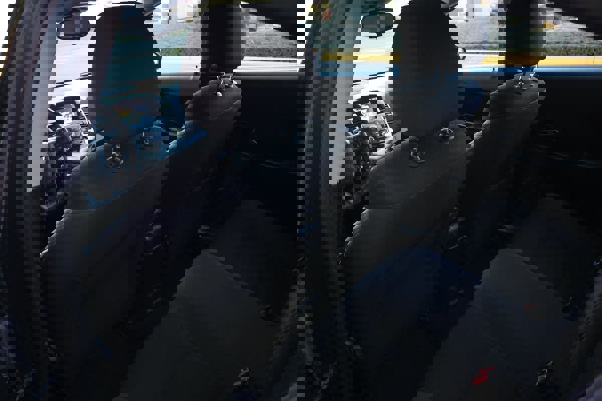 Used 2016 Chevrolet Cruze LT w/ Technology Package image 18