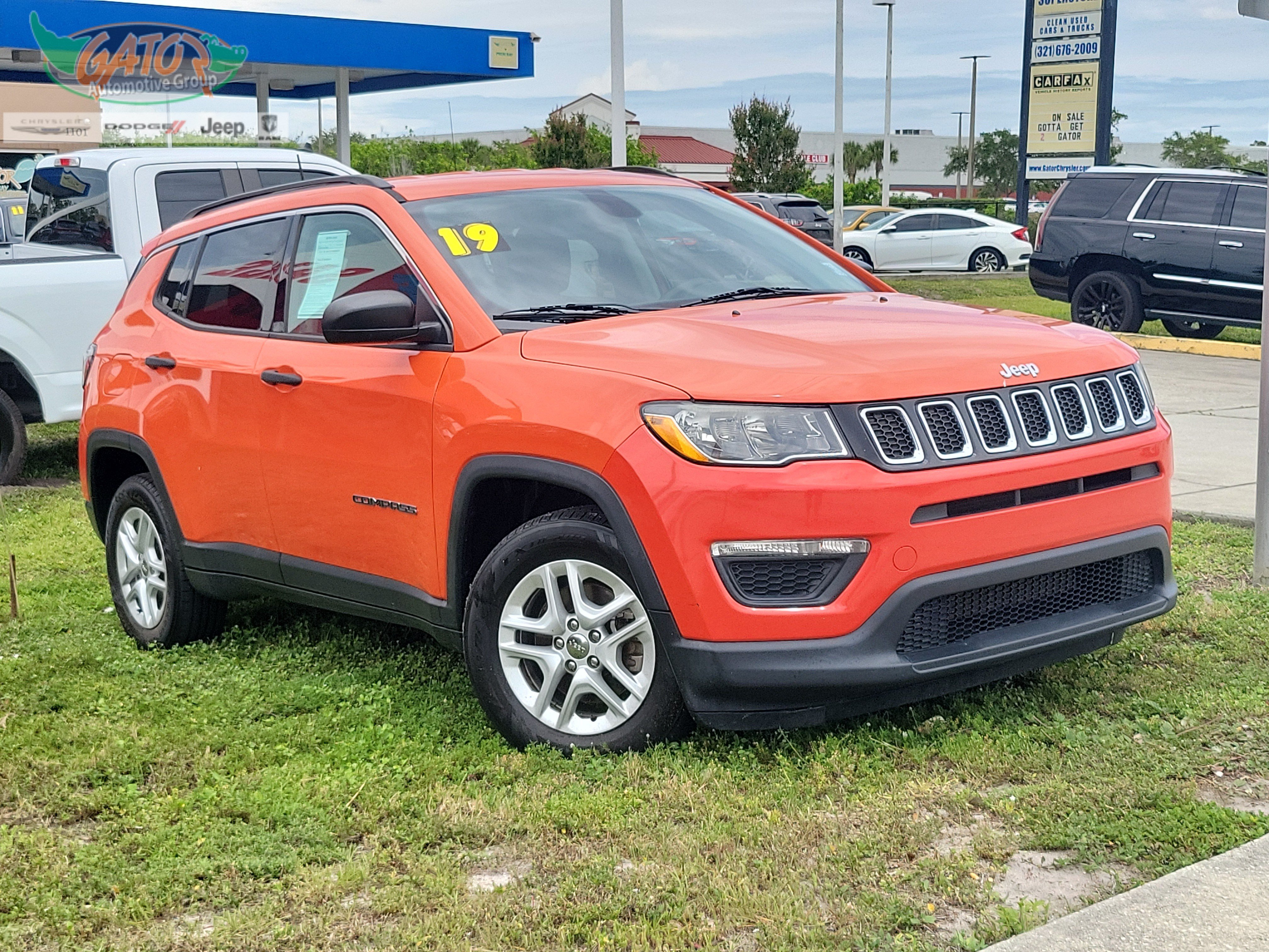 Used 2019 Jeep Compass Sport FWD image 1