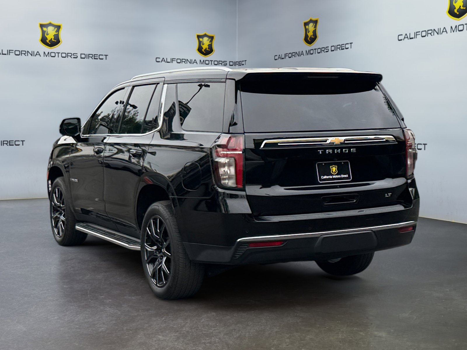 Used 2021 Chevrolet Tahoe LT w/ LT Signature Package image 3