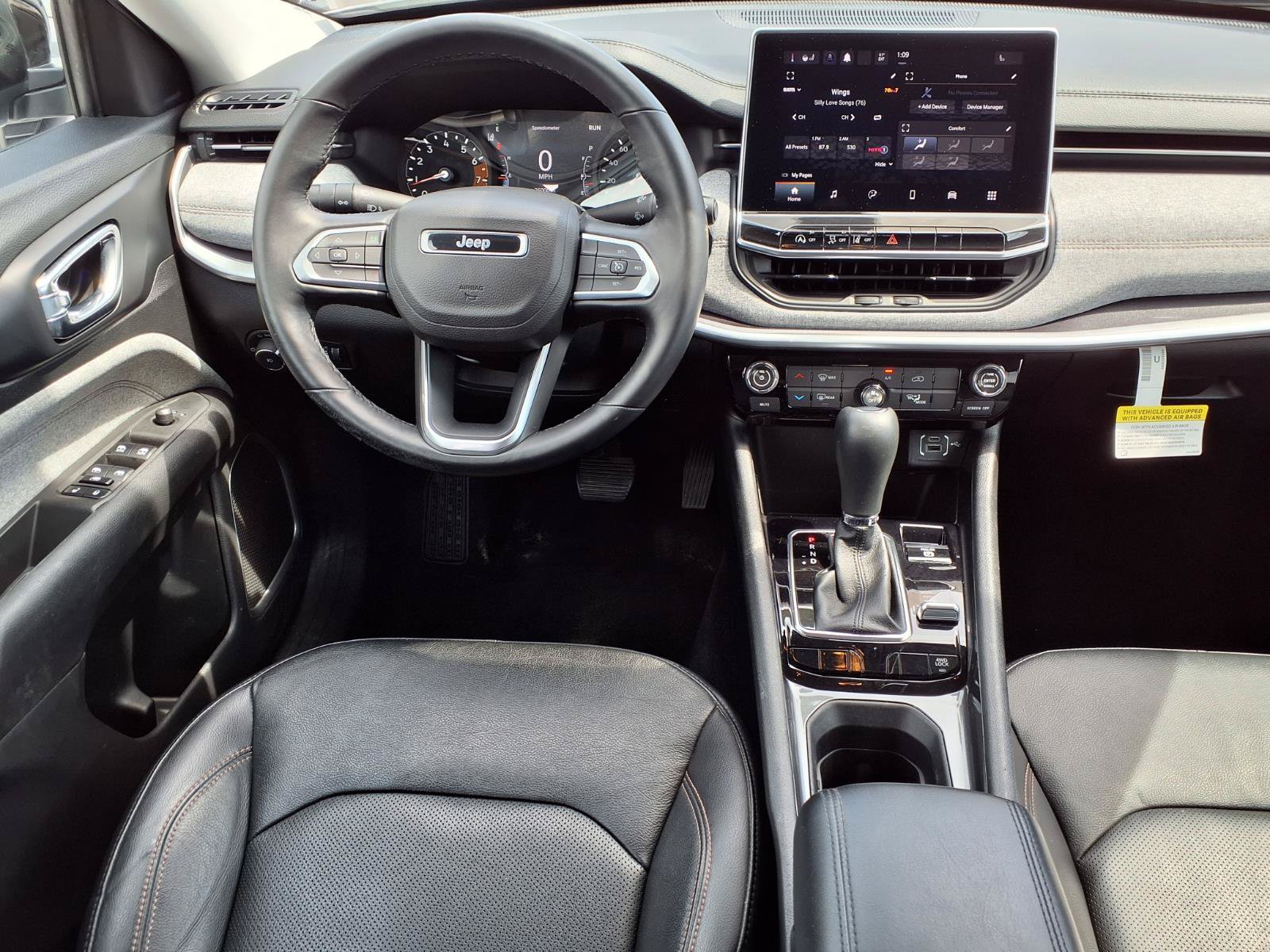 Used 2022 Jeep Compass Latitude AWD/4WD image 2