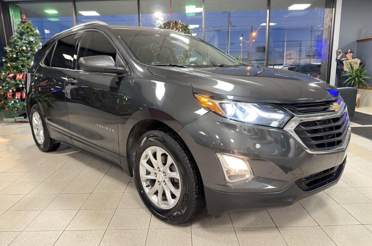 Used 2020 Chevrolet Equinox LT FWD image 2