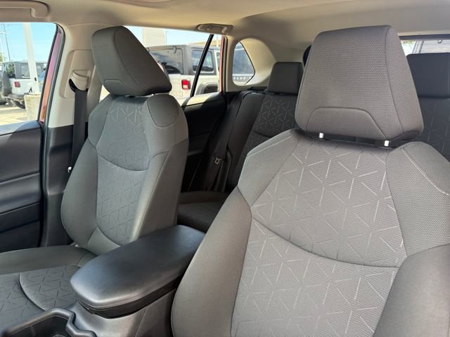 Used 2022 Toyota RAV4 XLE w/ Convenience Package AWD/4WD image 14