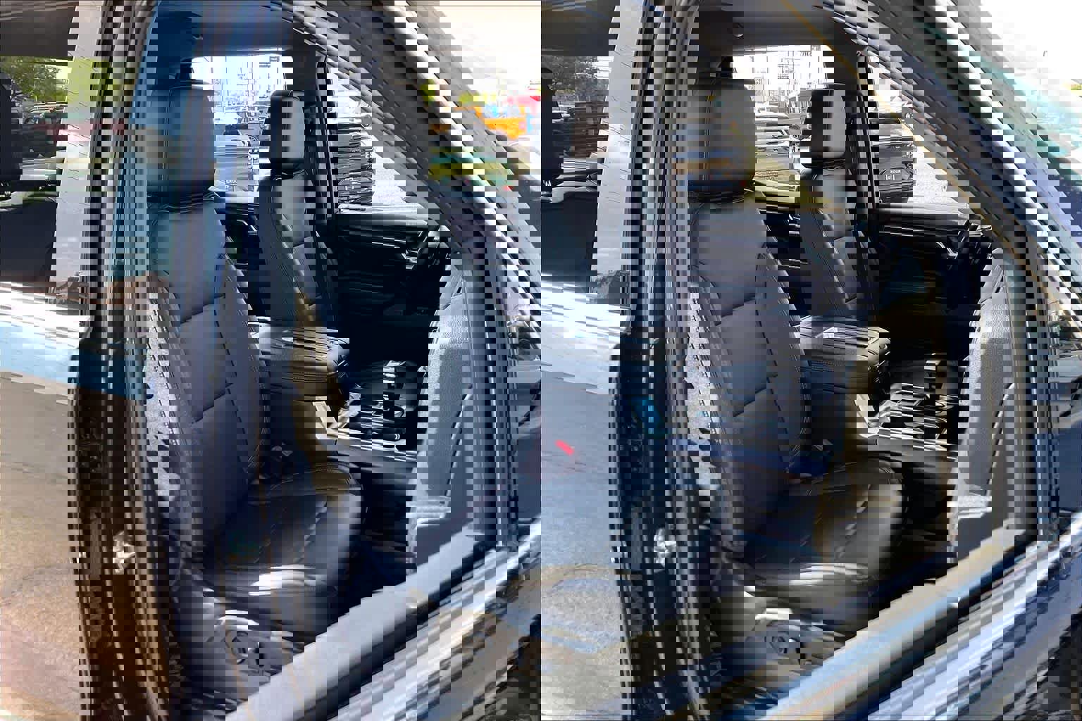 Used 2022 GMC Sierra 1500 SLT w/ SLT Convenience Package image 9